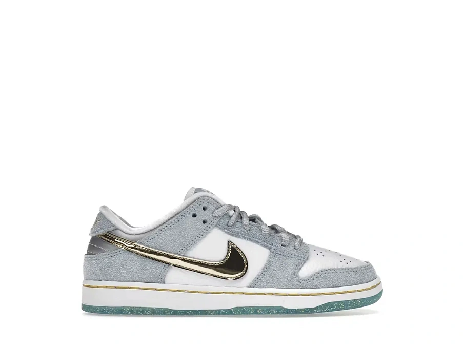 Фото № 1 с приближением к товару «‎Nike SB Dunk Low»