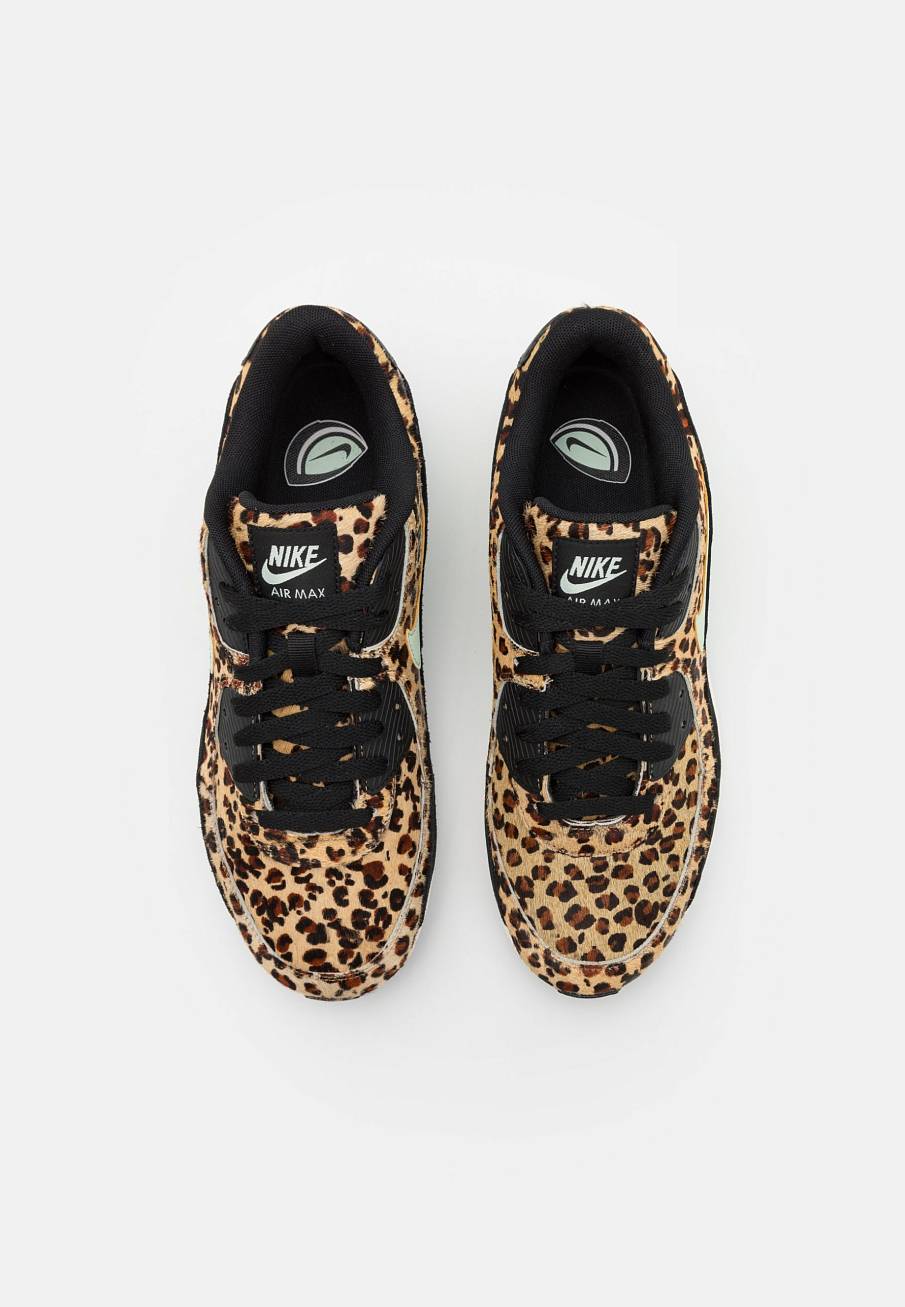 Фото № 4 с приближением к товару «‎Nike Air Max 90 G»