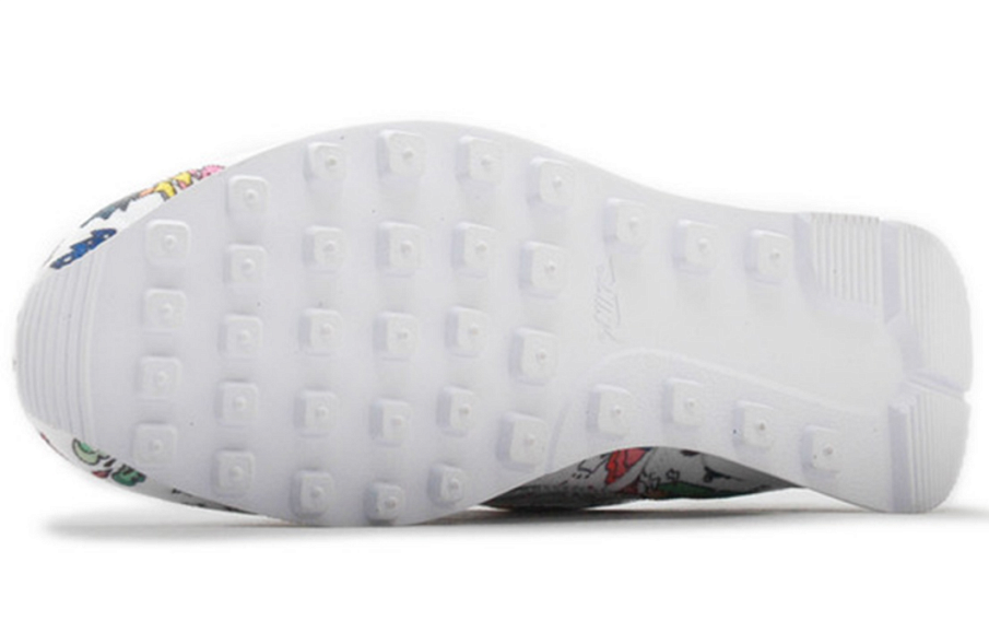Фото № 4 с приближением к товару «‎Nike Wmns Internationalist Low-Top Running Shoes White»