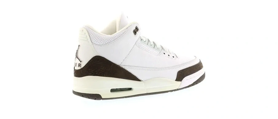Фото № 5 с приближением к товару «‎Jordan 3 Retro Mocha (2001)»