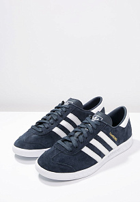 Фото № 3 с приближением к товару «‎Adidas Hamburg »