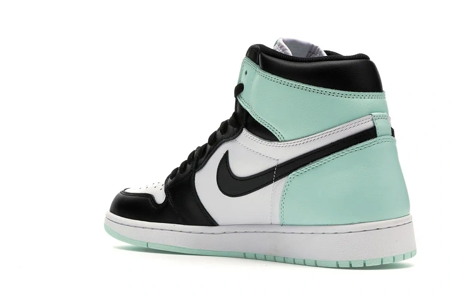 Фото № 5 с приближением к товару «‎Jordan 1 Retro High Igloo»