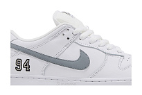 Фото № 3 с приближением к товару «‎Supreme x Nike Dunk Low SB White Metallic Silver»