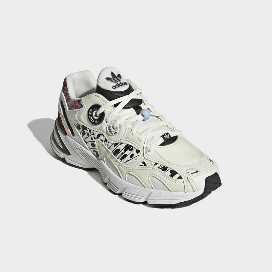 Фото № 2 с приближением к товару «‎Кроссовки Adidas SPAD111A216-A11»
