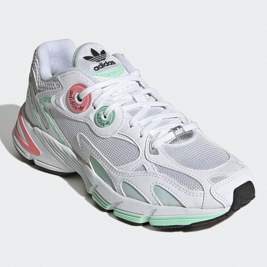 Фото № 2 с приближением к товару «‎Adidas Astir »