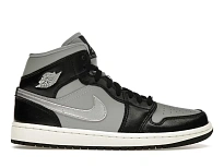Фото № 1 с приближением к товару «‎Jordan 1 Mid SE»