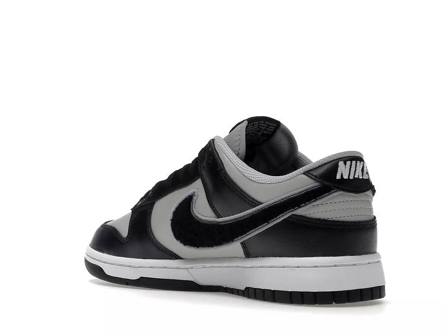 Фото № 3 с приближением к товару «‎Nike Dunk Low Chenille Swoosh Black Grey»