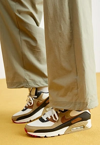 Фото № 2 с приближением к товару «‎AIR MAX 90»