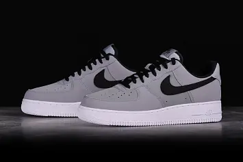 Nike Air Force 1 ’07  - 1