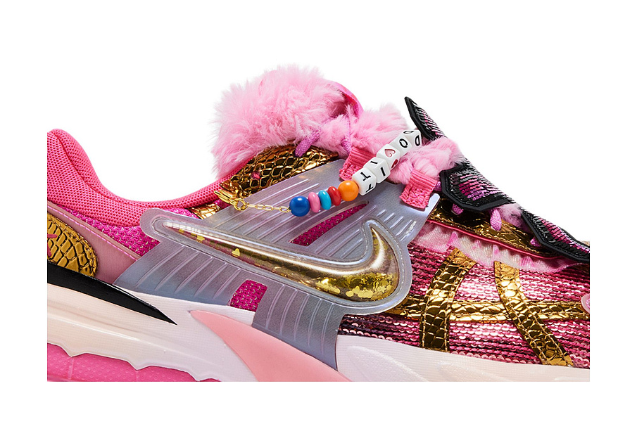 Фото № 3 с приближением к товару «‎Nike Women's V2K Run Doernbecher 2026»