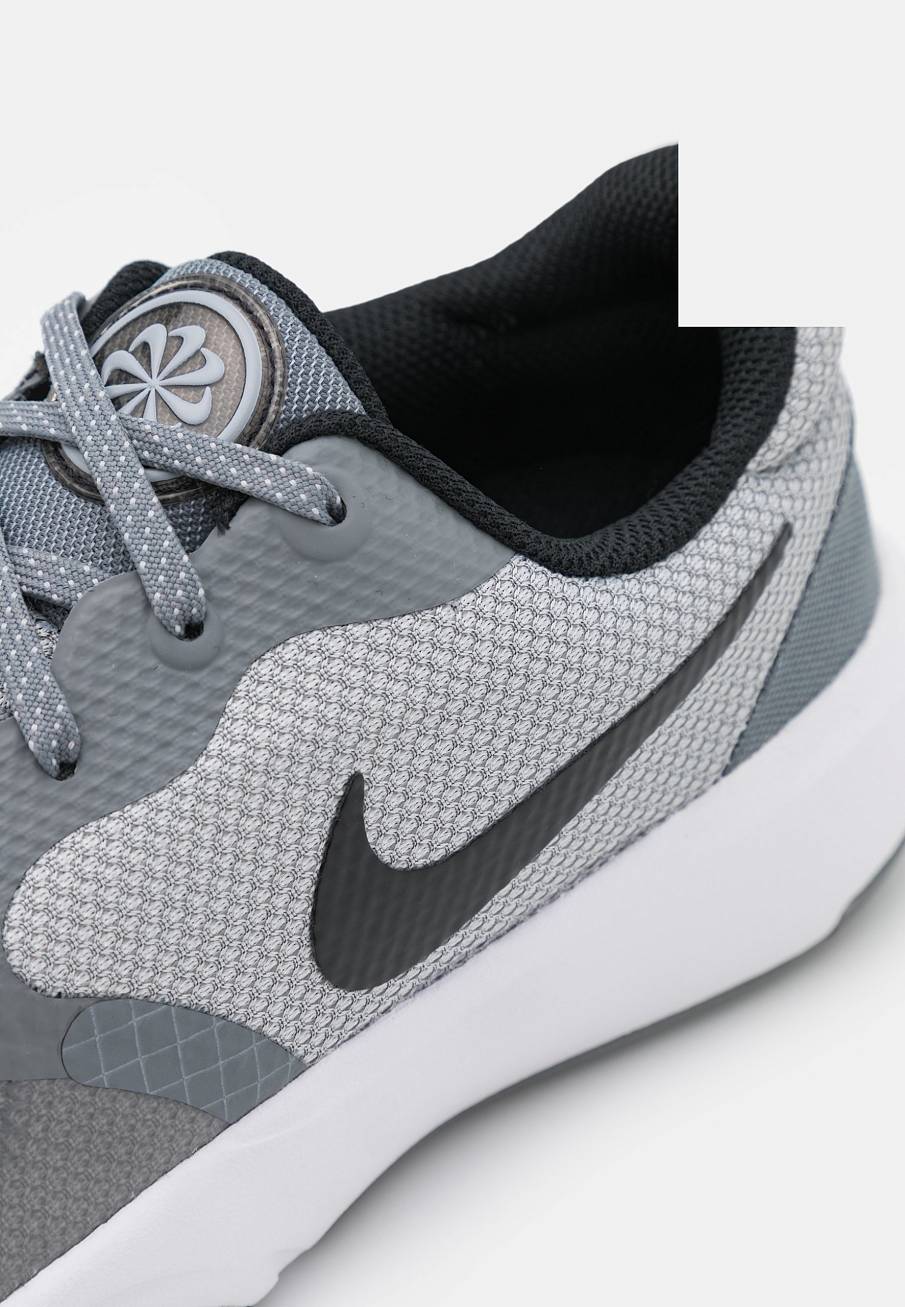 Фото № 4 с приближением к товару «‎Nike City Rep Tr»