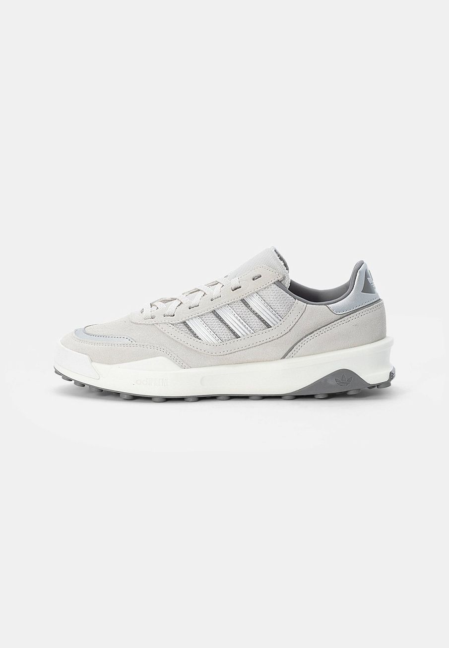 Фото № 1 с приближением к товару «‎Adidas Indoor Ct »