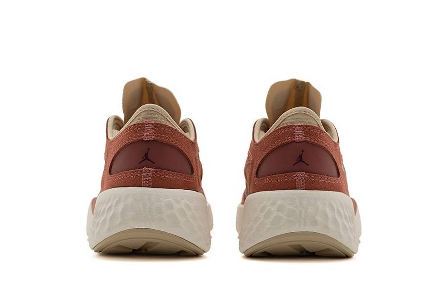 Фото № 4 с приближением к товару «‎Jordan Brand Jordan Delta 3 Wmns «canyon »