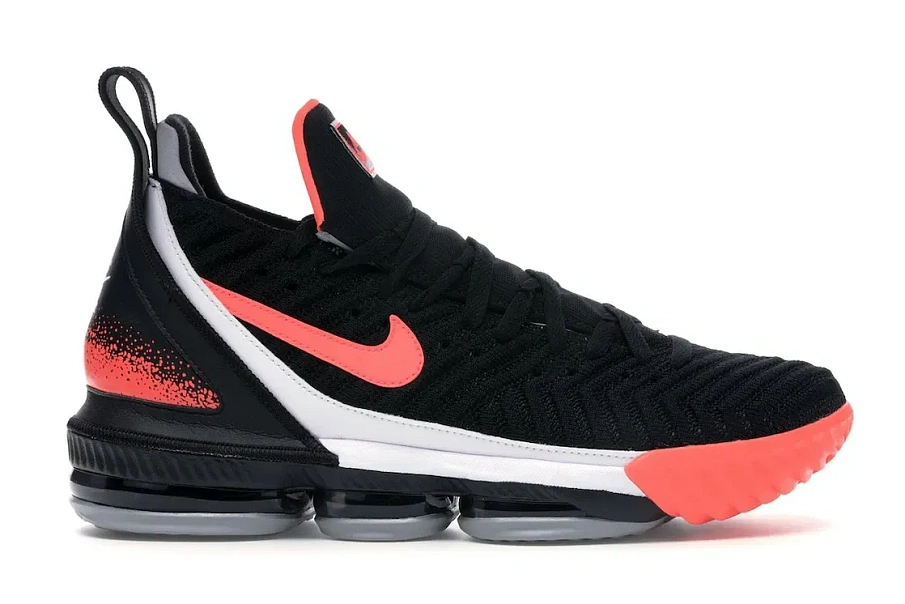 Фото № 1 с приближением к товару «‎Nike LeBron 16 Black Hot Lava»