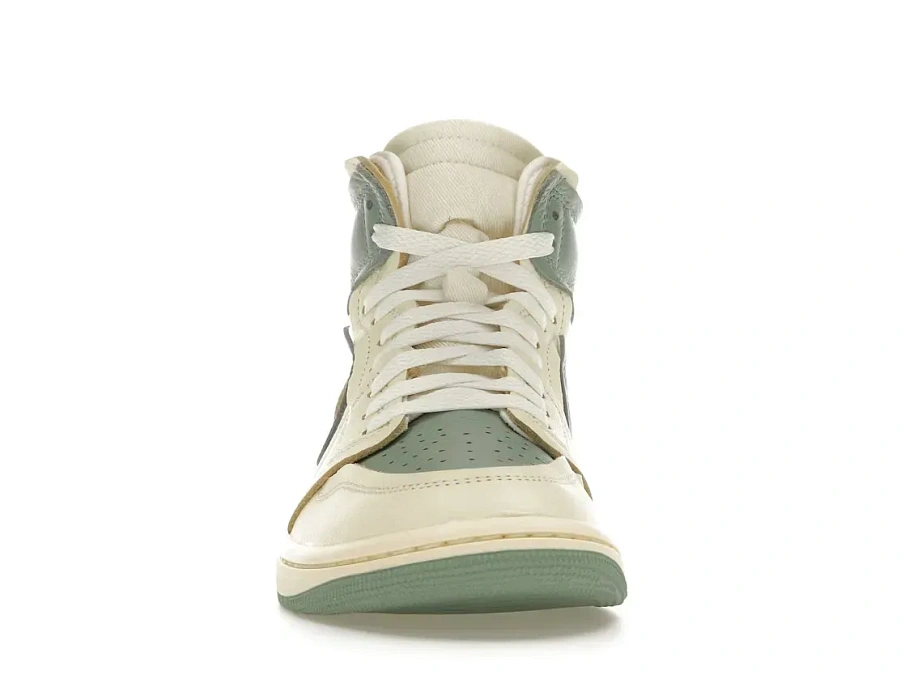 Фото № 2 с приближением к товару «‎Jordan 1 High»