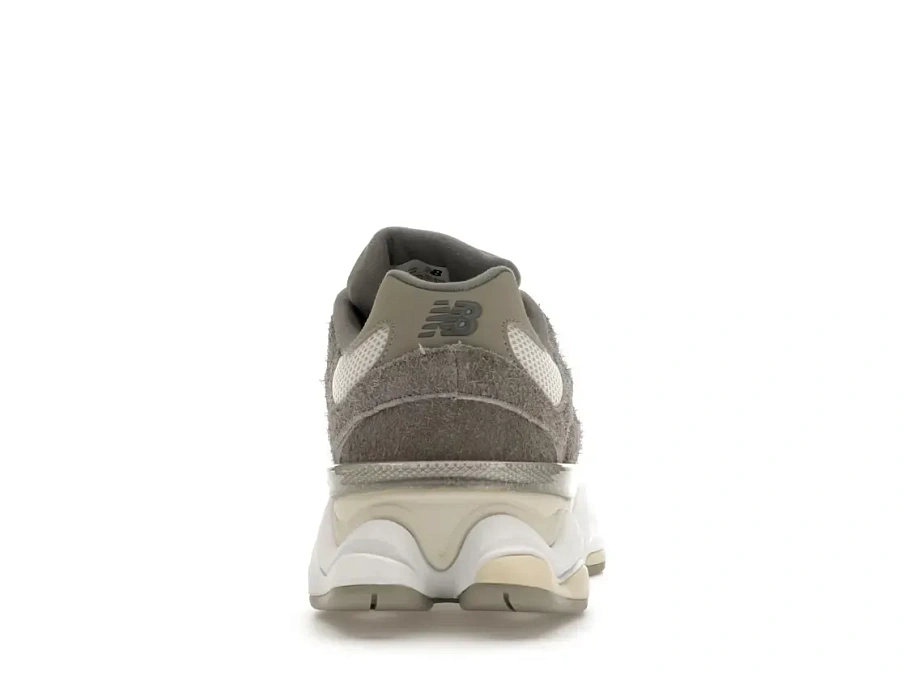 Фото № 4 с приближением к товару «‎New Balance 9060»