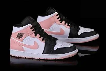 Nike Air Jordan 1 Retro Crimson Tint - 3