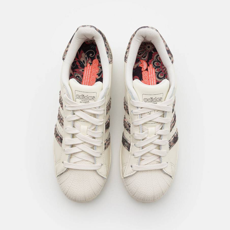 Фото № 4 с приближением к товару «‎Adidas Superstar Kaleidoscope Dream »