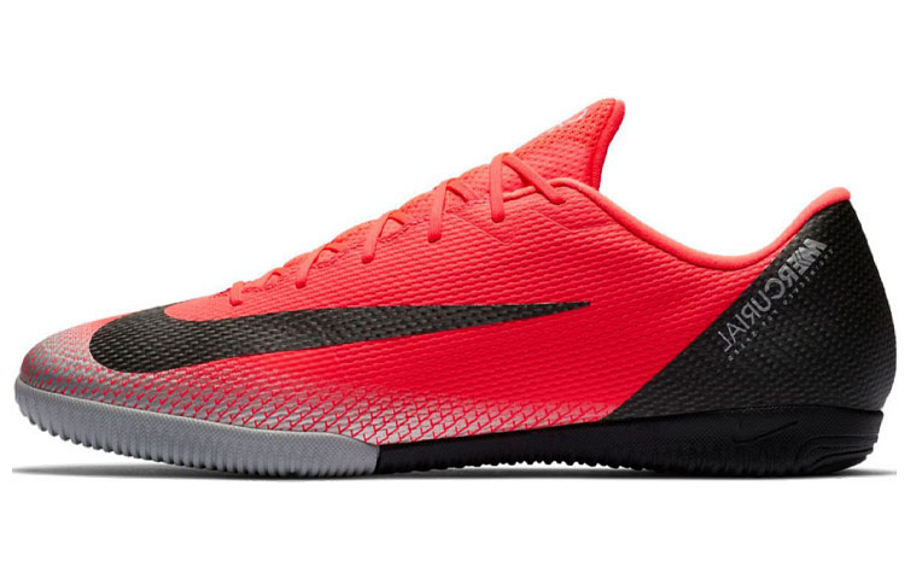Фото № 1 с приближением к товару «‎Nike Mercurial Vapor X 12 Academy CR7 IC RedBlack»