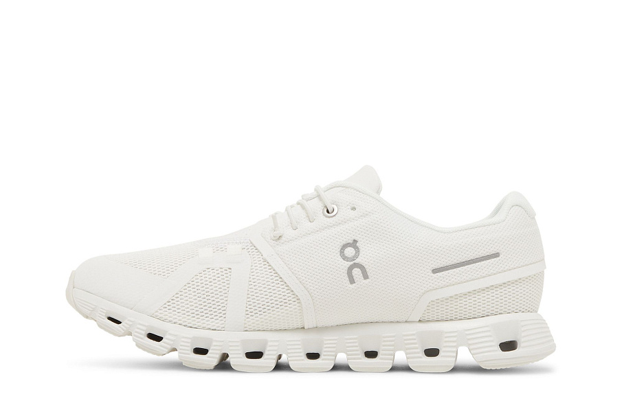Фото № 4 с приближением к товару «‎ON Women's Cloud 5 All White»