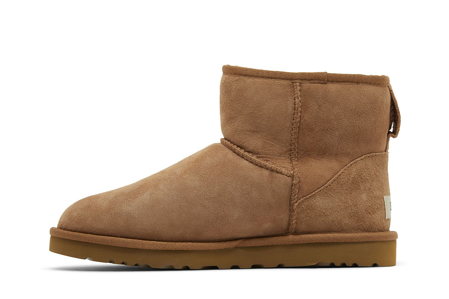 Фото № 4 с приближением к товару «‎UGG Classic Mini Boot Chestnut»