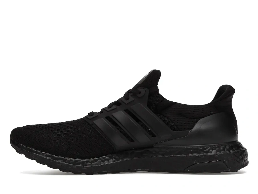Фото № 3 с приближением к товару «‎adidas Ultra Boost 1.0 Triple Black»