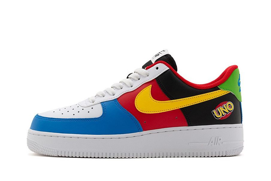 Фото № 1 с приближением к товару «‎Nike Air Force 1 07 QS»