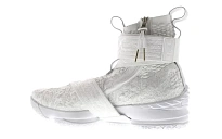 Фото № 3 с приближением к товару «‎Nike LeBron 15 Lifestyle KITH City of Angels»