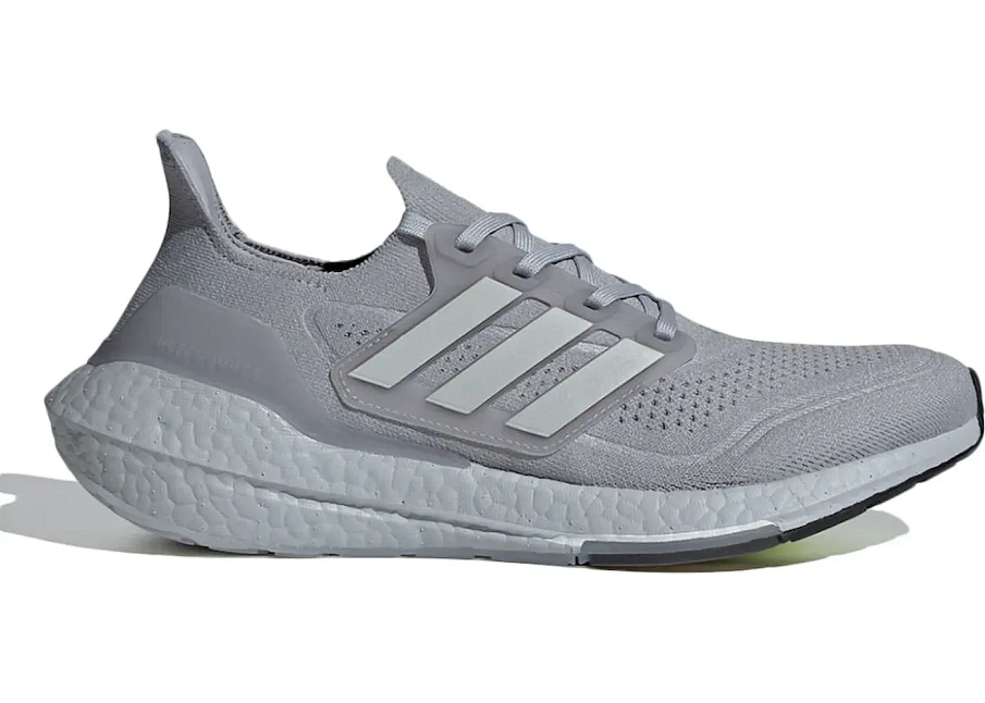 Фото № 1 с приближением к товару «‎adidas Ultra Boost 21 Halo Silver»
