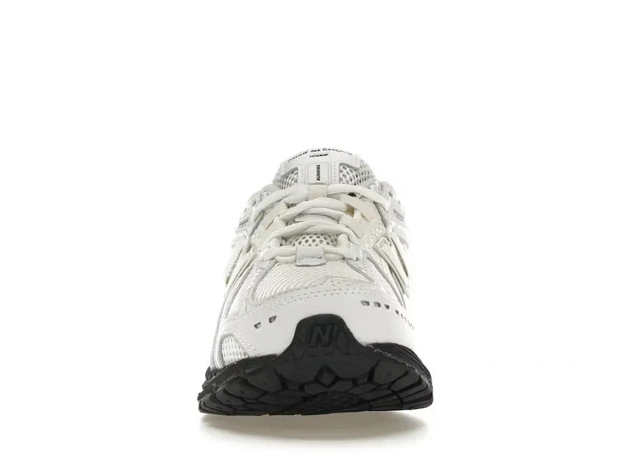 Фото № 2 с приближением к товару «‎New Balance 1906R»
