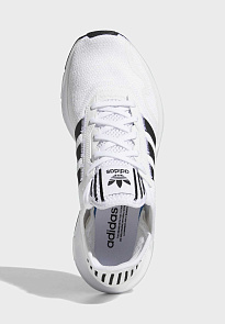 Фото № 3 с приближением к товару «‎Adidas Swift Style Shoes »
