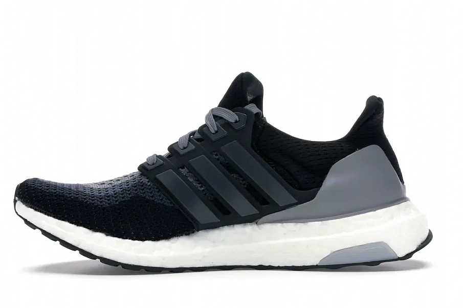 Фото № 3 с приближением к товару «‎adidas Ultra Boost Black Grey »
