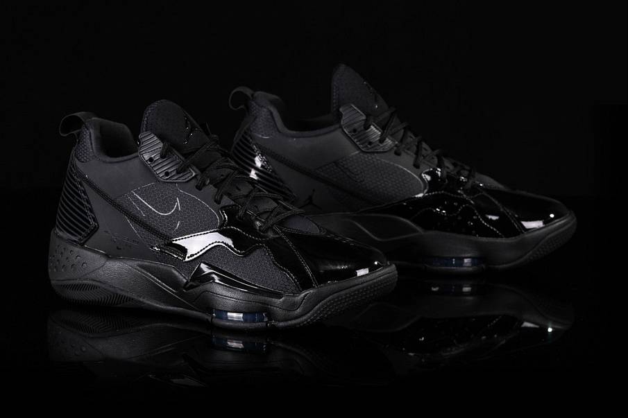 Фото № 2 с приближением к товару «‎Nike Air Jordan Zoom 92 Triple »