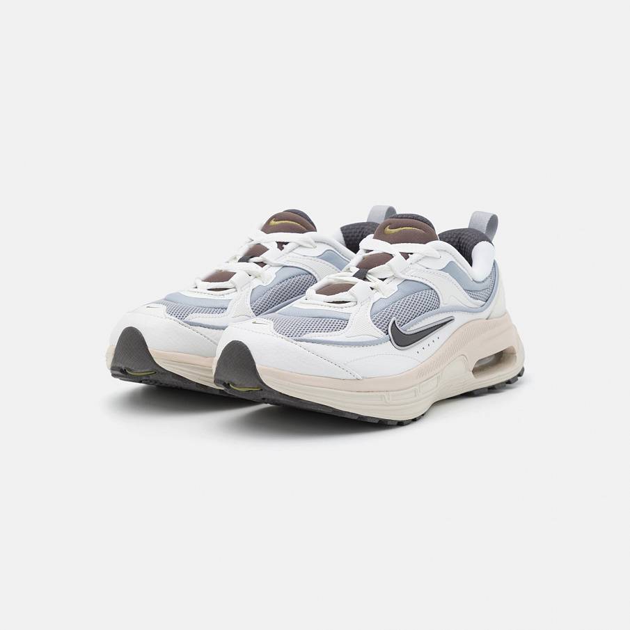 Фото № 2 с приближением к товару «‎Nike Air Max Bliss »