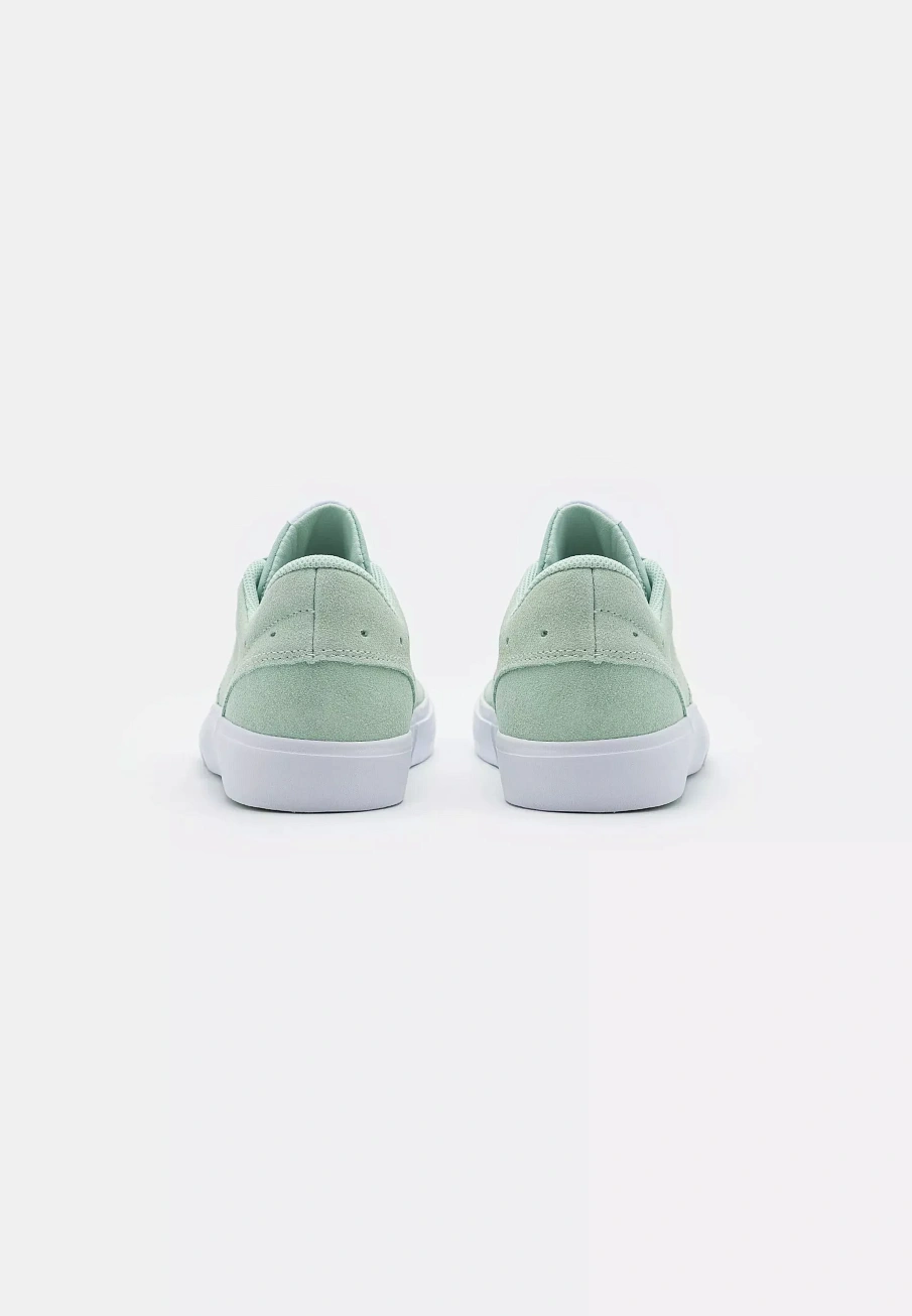 Фото № 4 с приближением к товару «‎WMNS JORDAN SERIES ES»