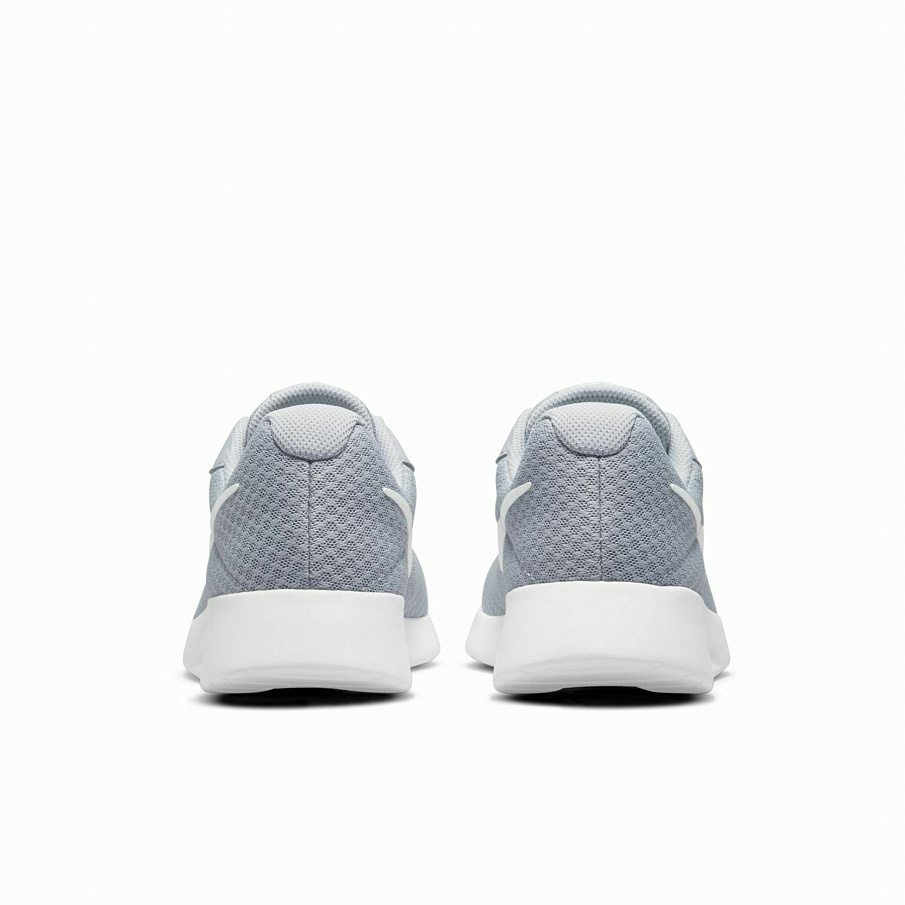 Фото № 4 с приближением к товару «‎Nike Tanjun »