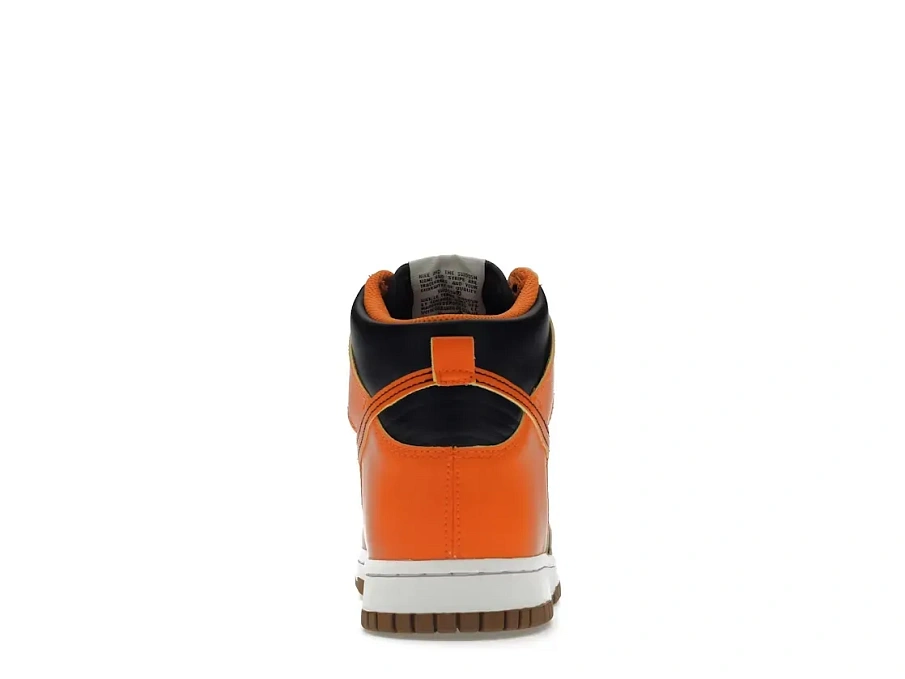 Фото № 4 с приближением к товару «‎Nike Dunk High»
