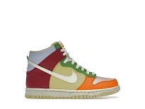 Фото № 1 с приближением к товару «‎Nike Dunk High Next Nature»