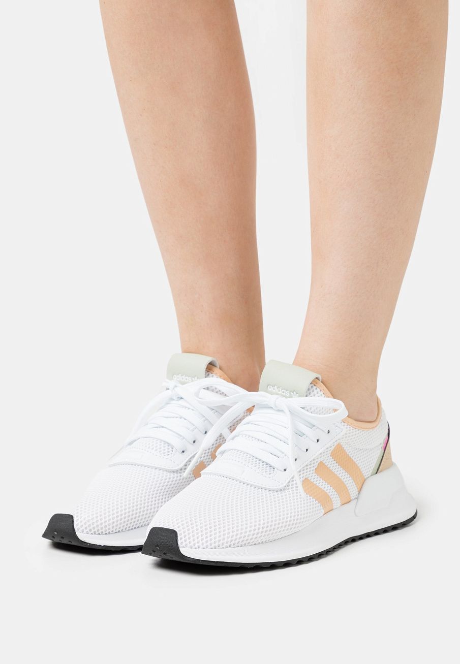 Фото № 2 с приближением к товару «‎Adidas U_path X »