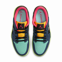 Фото № 4 с приближением к товару «‎Air Jordan 1 »