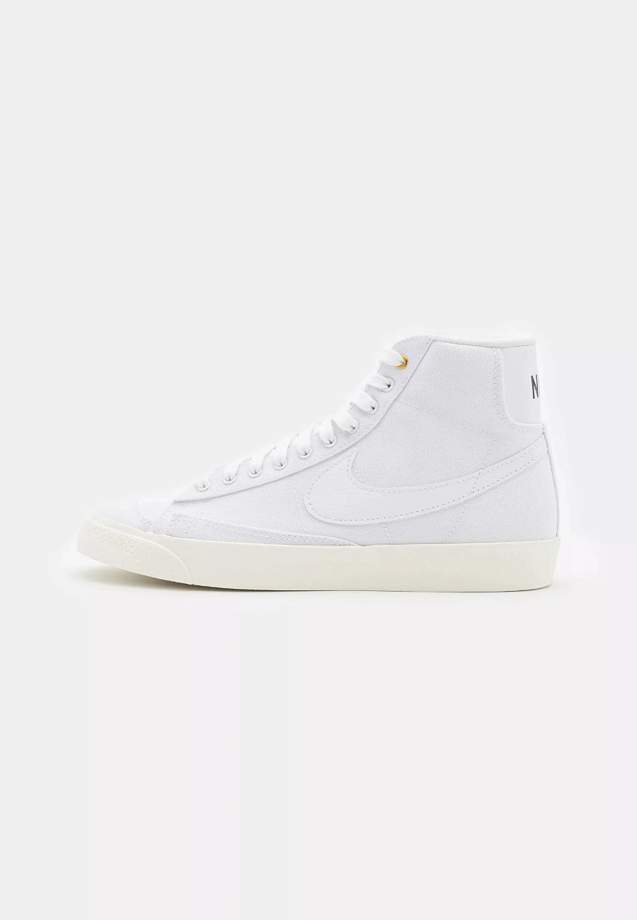 Фото № 4 с приближением к товару «‎BLAZER MID 77 »