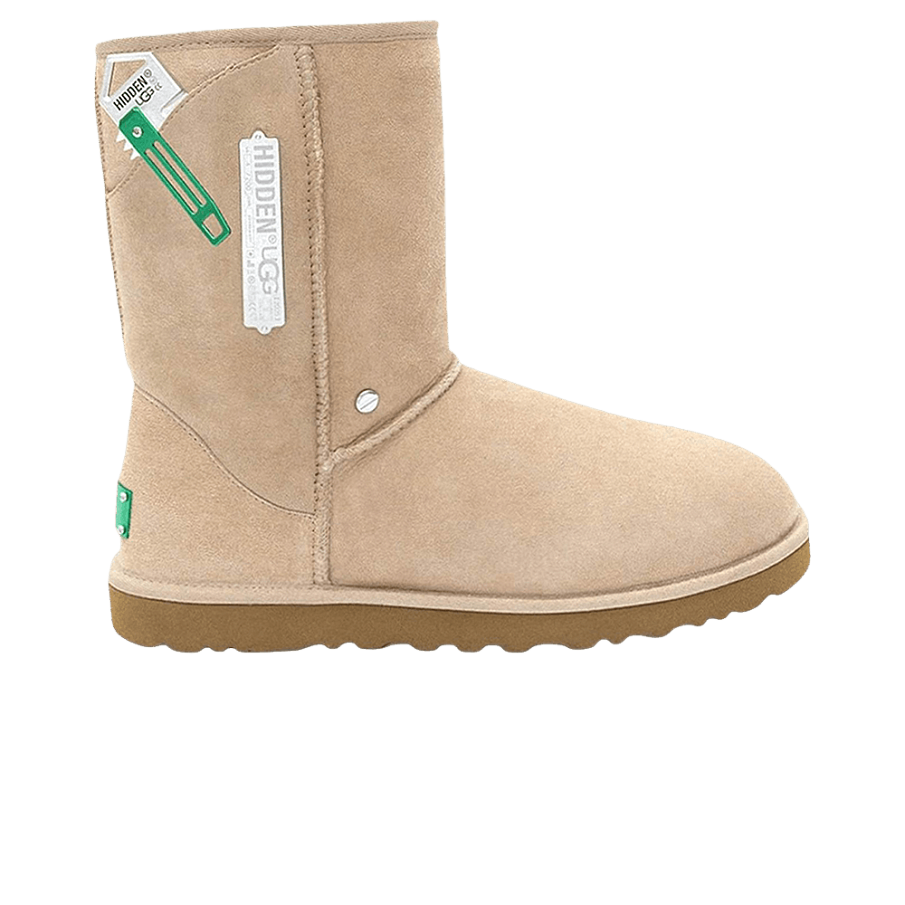 Фото № 1 с приближением к товару «‎Hidden NY x UGG Classic Short Sand»