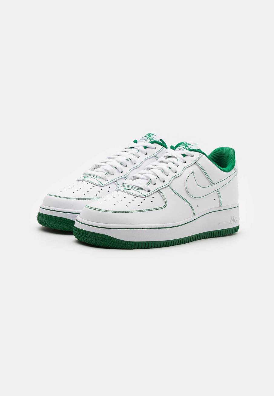 Фото № 2 с приближением к товару «‎Nike Air Force 1 Stitch »