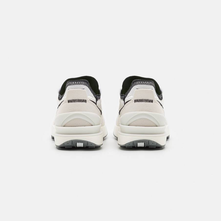 Фото № 3 с приближением к товару «‎Nike Waffle One SE»