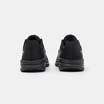 Фото № 3 с приближением к товару «‎Puma»