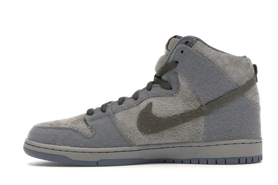 Фото № 3 с приближением к товару «‎Nike SB Dunk High Tauntaun»