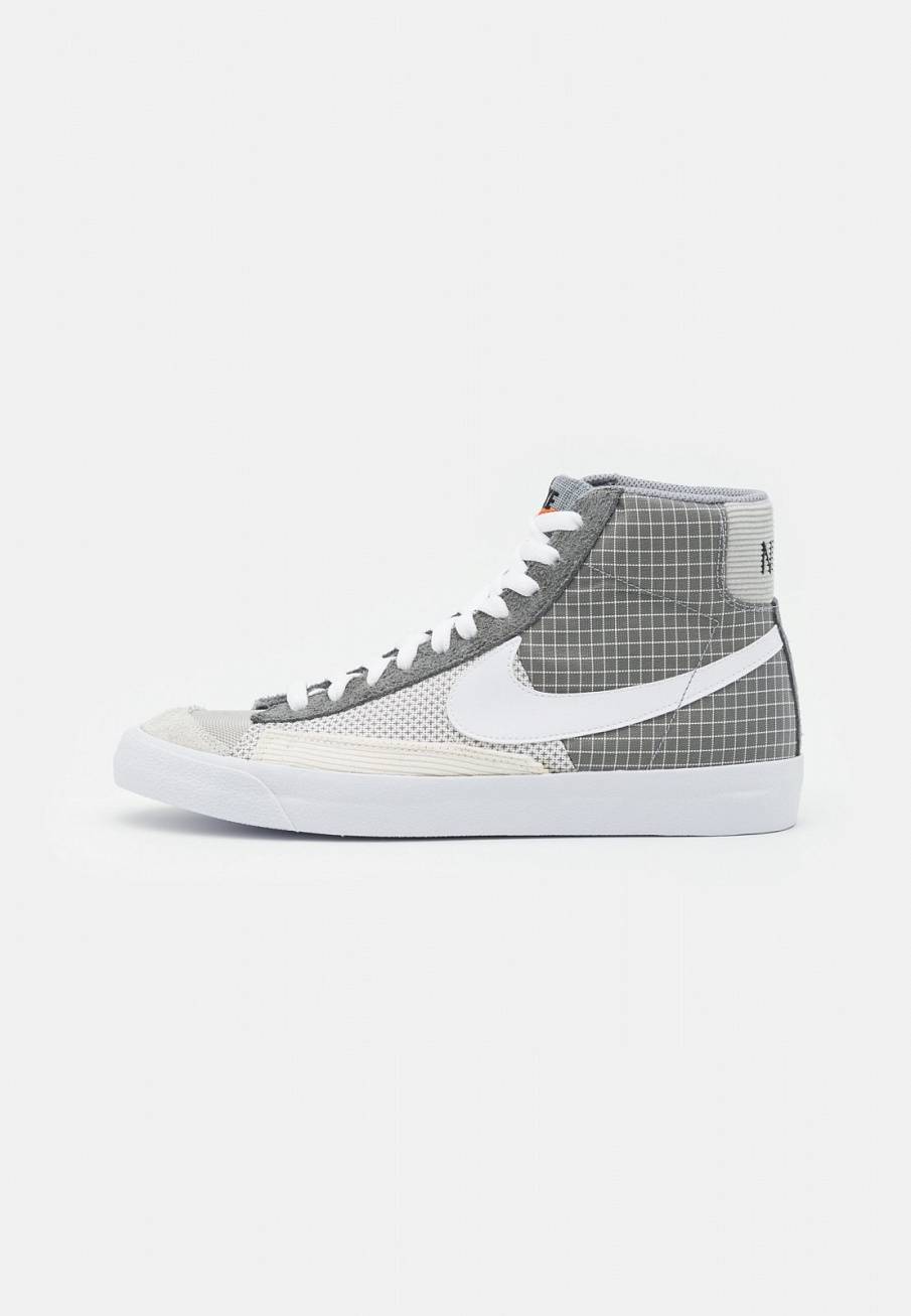 Фото № 1 с приближением к товару «‎Nike Blazer ’77 Patch »