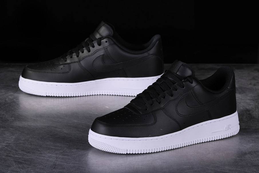 Фото № 4 с приближением к товару «‎Nike Air Force 1 ’07 »
