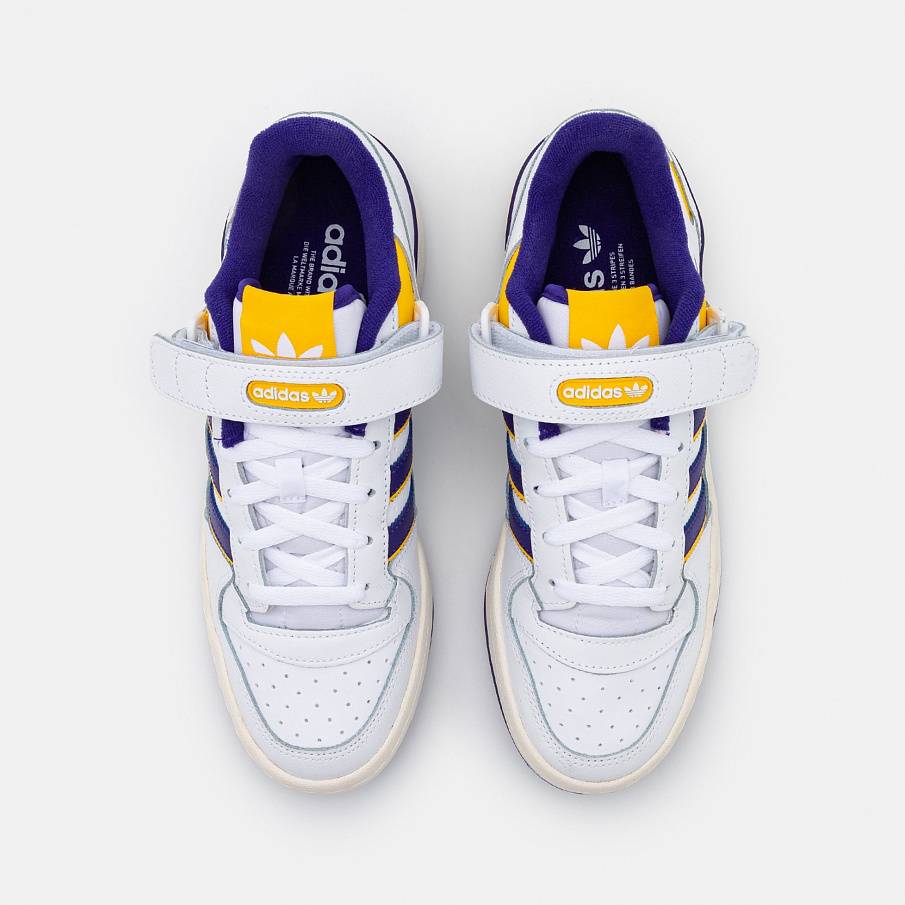 Фото № 4 с приближением к товару «‎Adidas Forum »