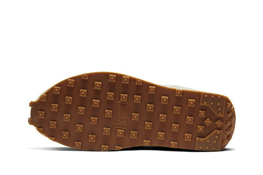 Фото № 5 с приближением к товару «‎Nike Daybreak QS Sports Shoes »